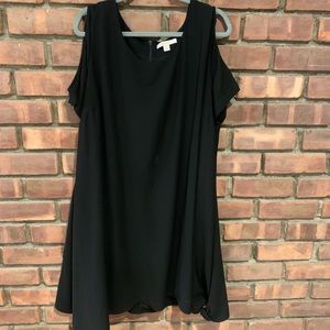 Black cold shoulder dress (plus size)